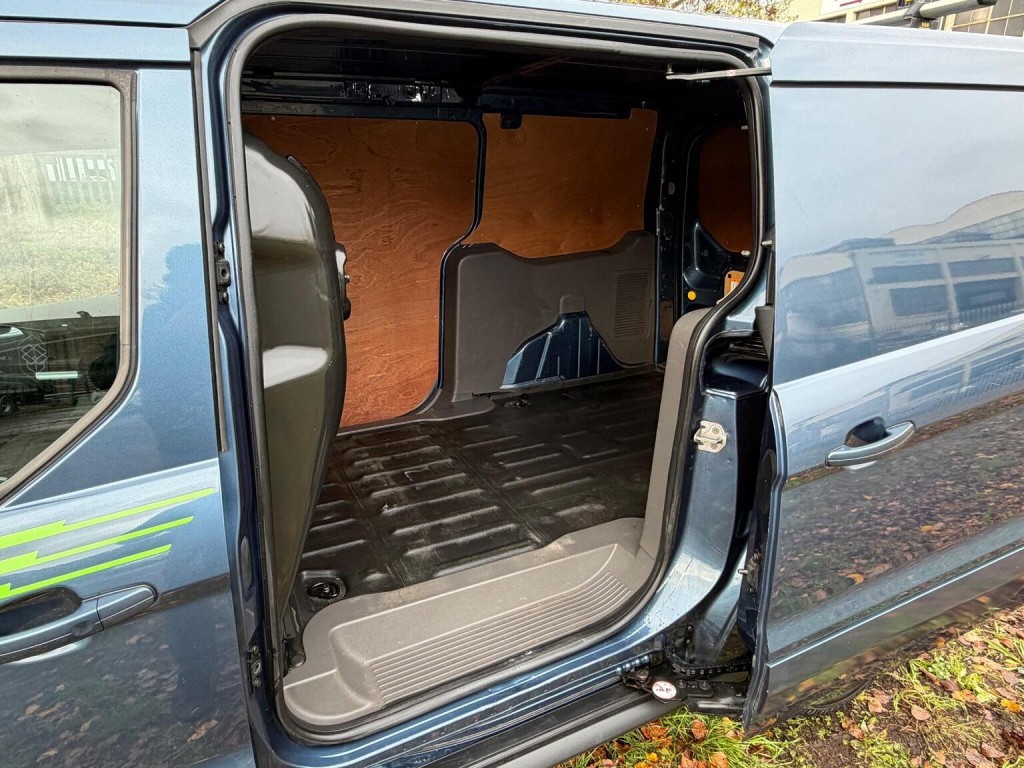 FORD TRANSIT CONNECT