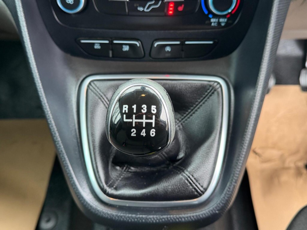 FORD TRANSIT CONNECT