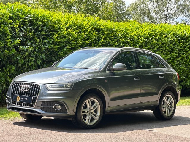 AUDI Q3
