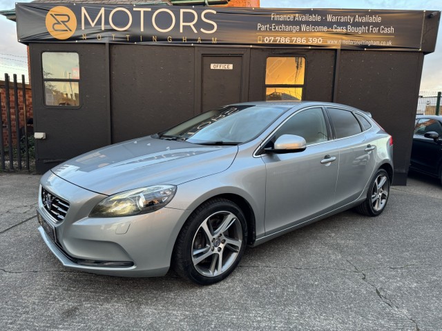 VOLVO V40