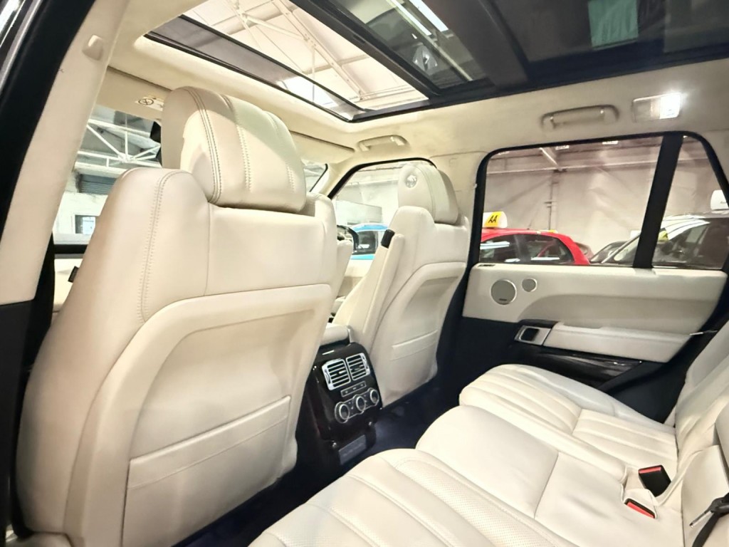 LAND ROVER RANGE ROVER