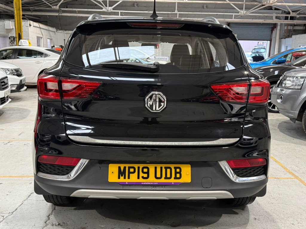MG ZS