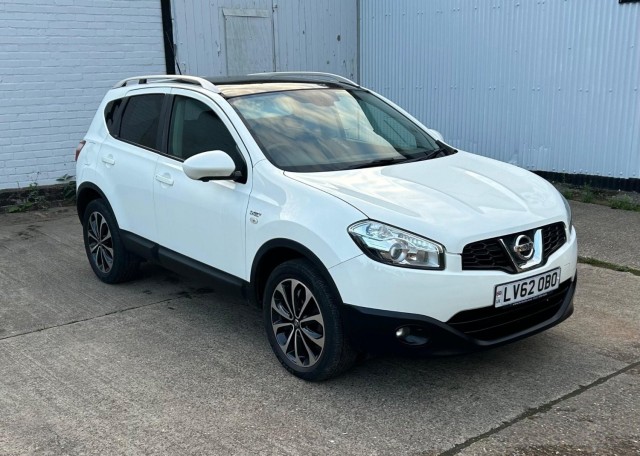 NISSAN QASHQAI 1.6 n-tec+ CVT 2WD Euro 5 5dr