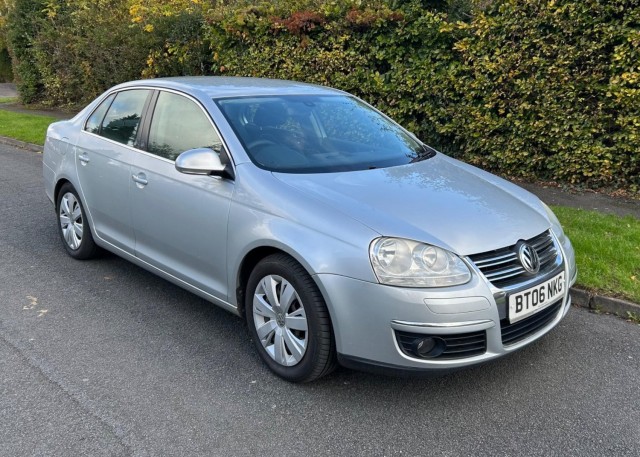 VOLKSWAGEN JETTA 2.0 TDI Sport Euro 4 4dr
