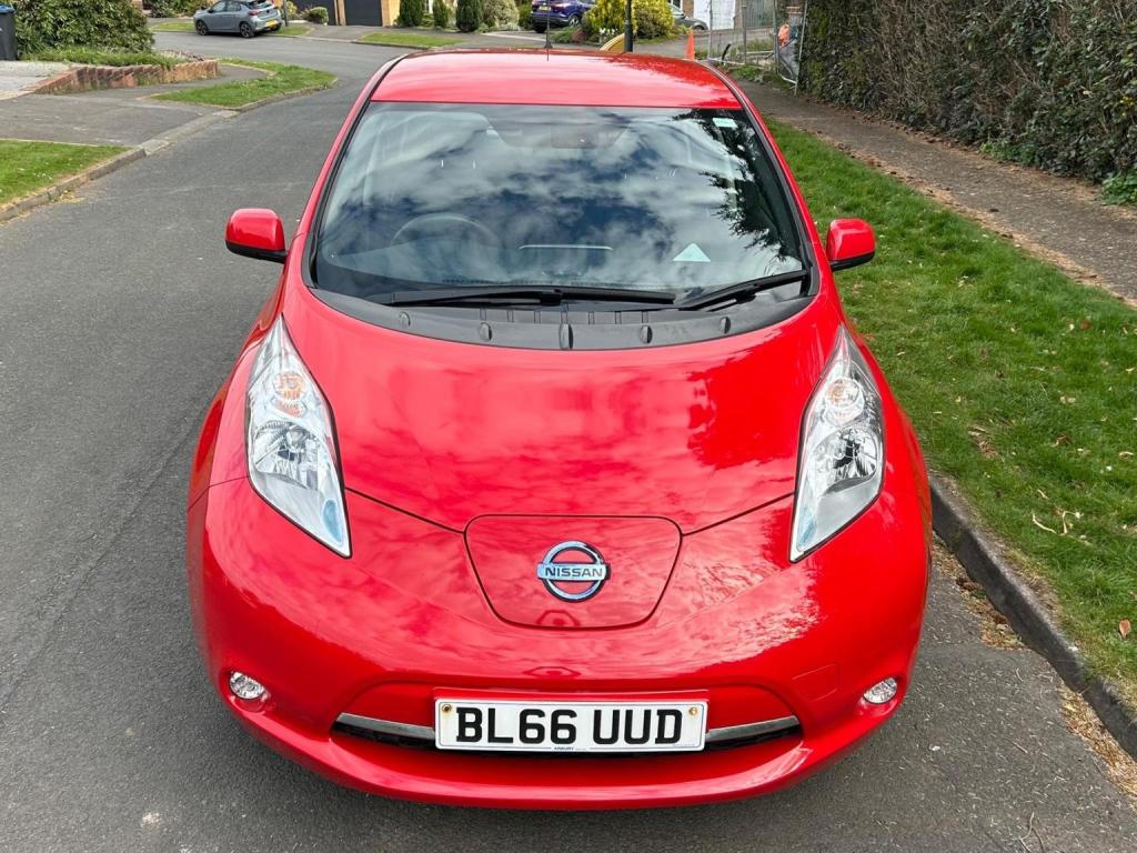 NISSAN LEAF