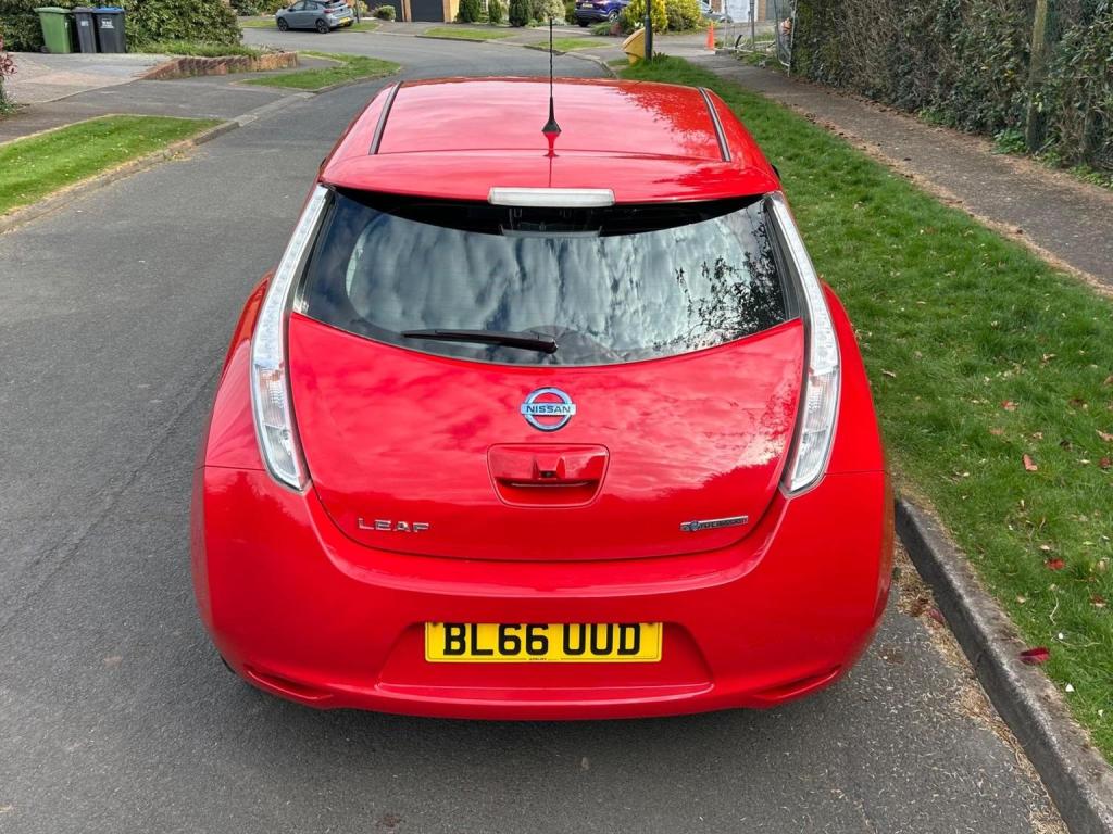 NISSAN LEAF