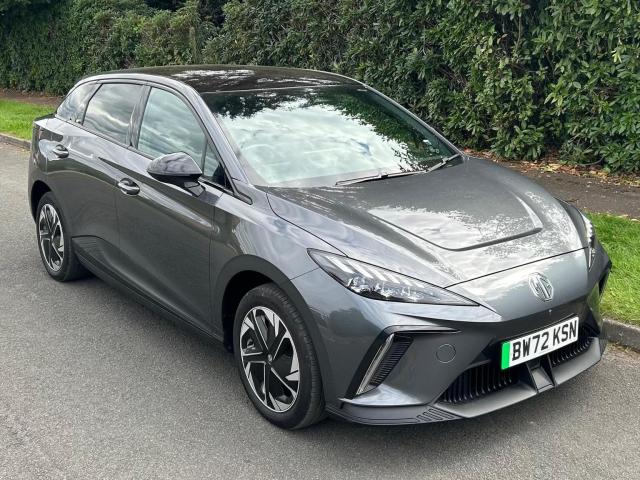 MG MG4 64kWh Trophy Long Range Auto 5dr