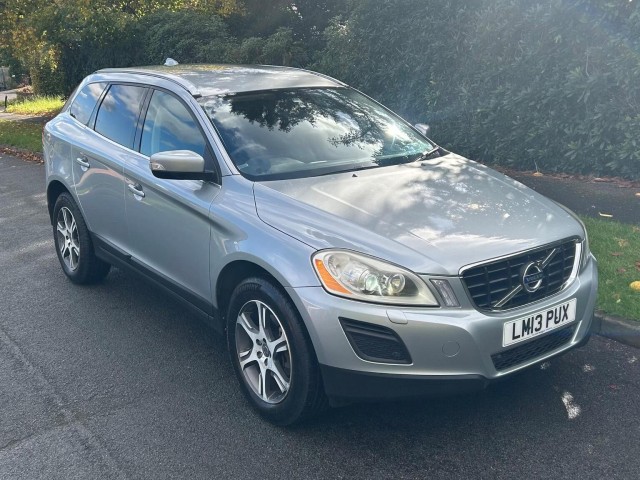 VOLVO XC60 2.4 D5 SE Lux Nav Geartronic AWD Euro 5 5dr
