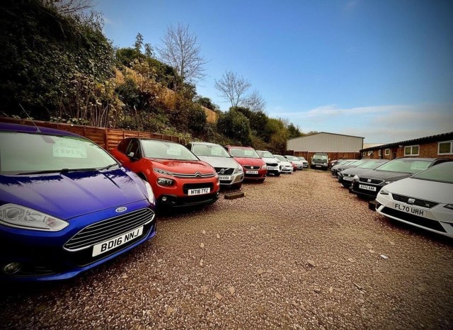 NISSAN X-TRAIL 2.0 dCi Tekna 4WD Euro 5 5dr