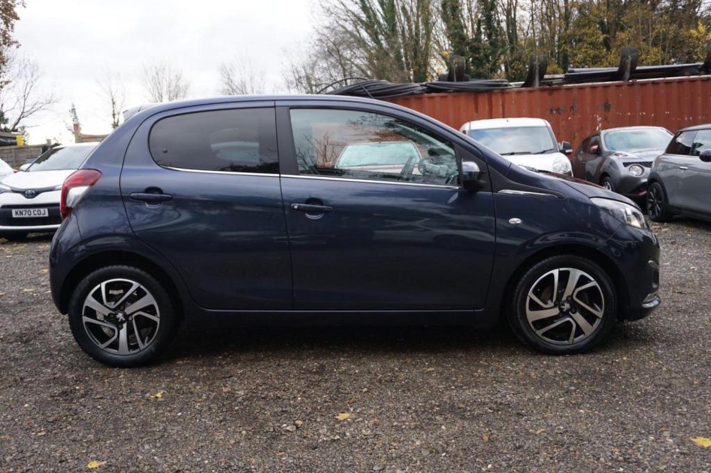 PEUGEOT 108