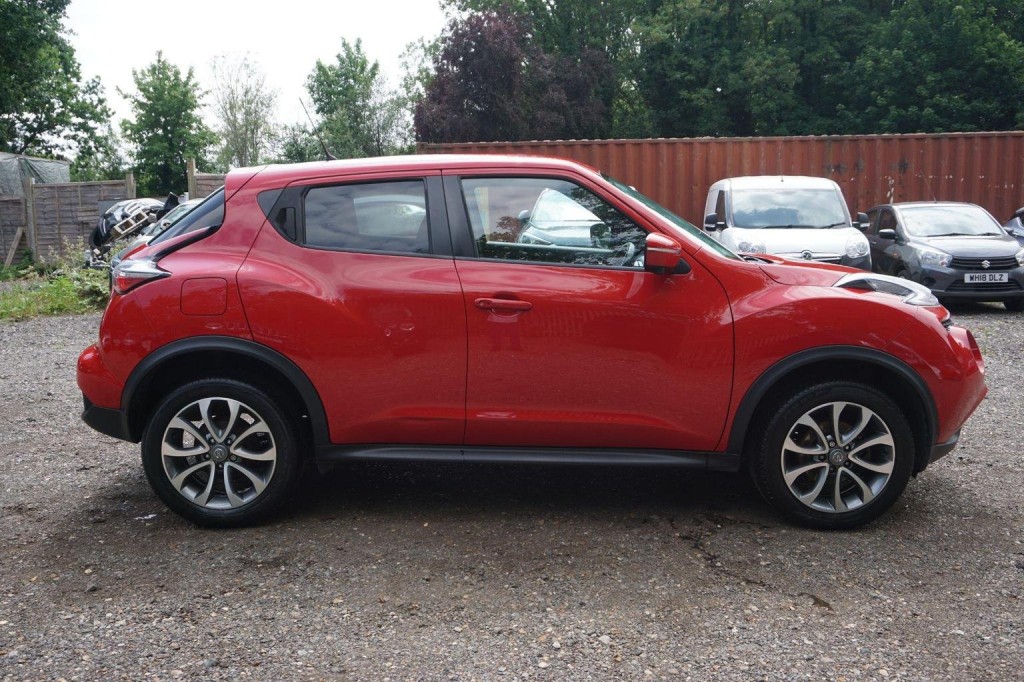 NISSAN JUKE