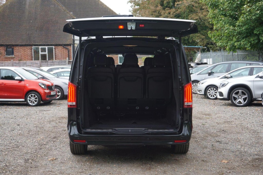 MERCEDES-BENZ V CLASS