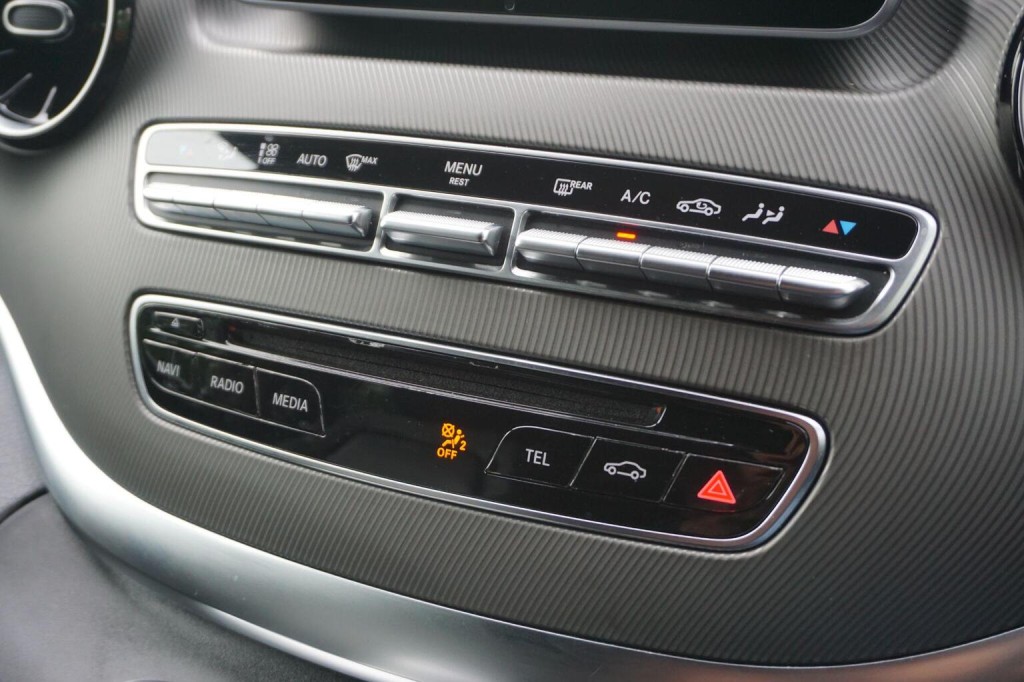 MERCEDES-BENZ V CLASS