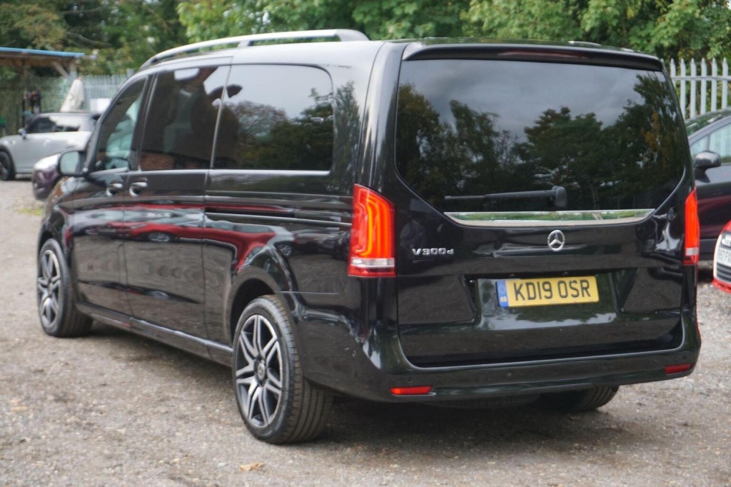 MERCEDES-BENZ V CLASS