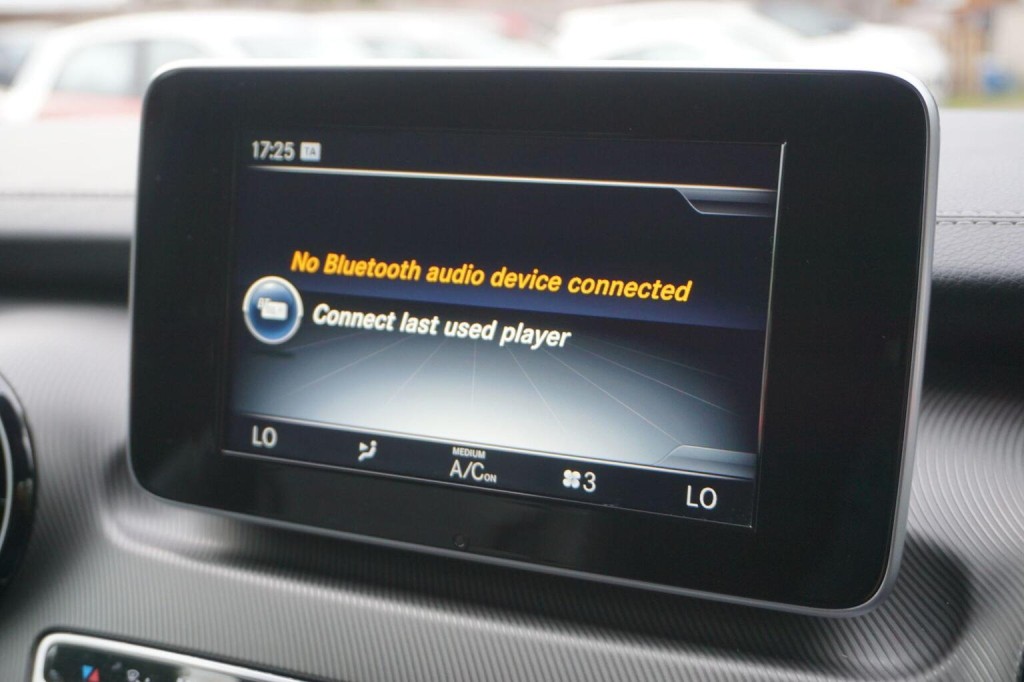 MERCEDES-BENZ V CLASS