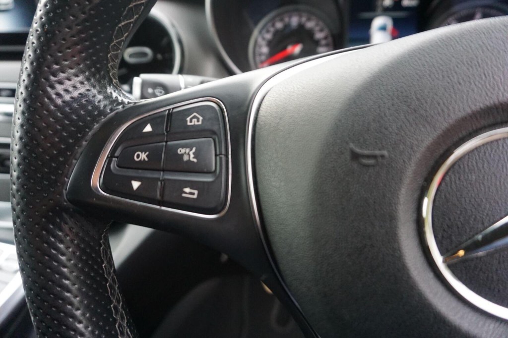 MERCEDES-BENZ V CLASS