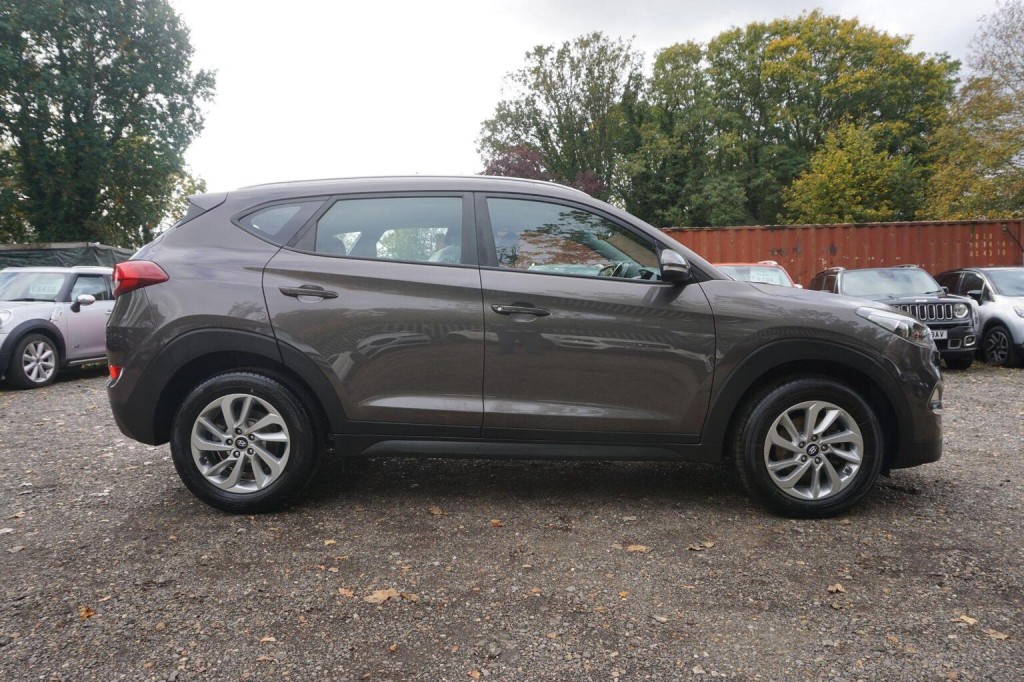 HYUNDAI TUCSON
