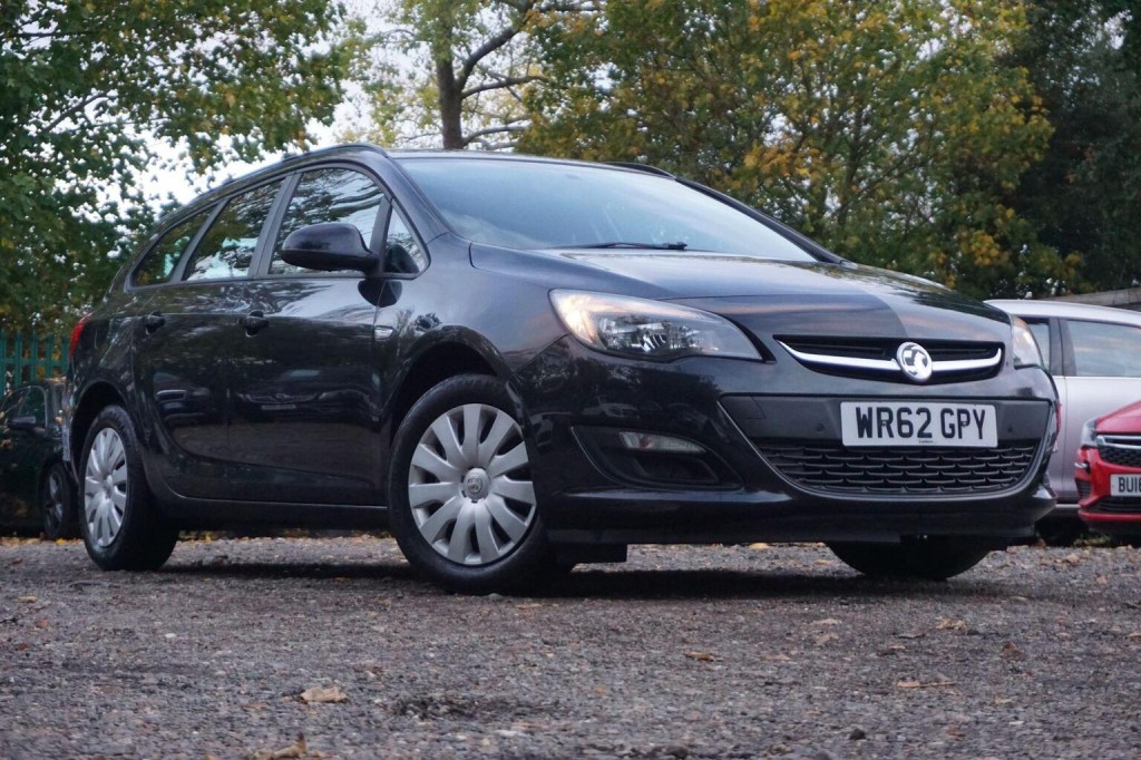 VAUXHALL ASTRA