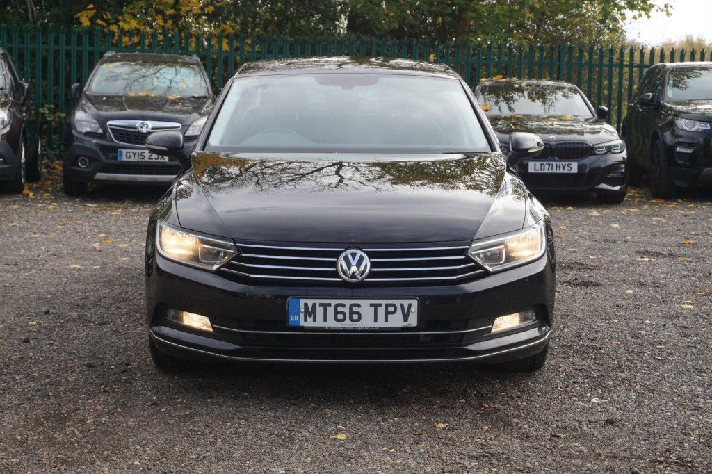 VOLKSWAGEN PASSAT