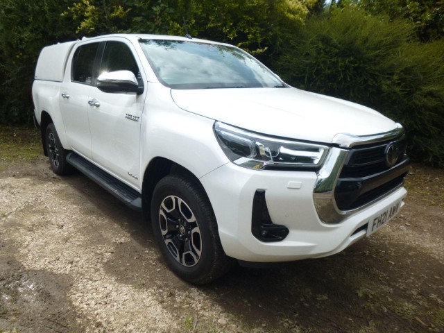 TOYOTA HILUX