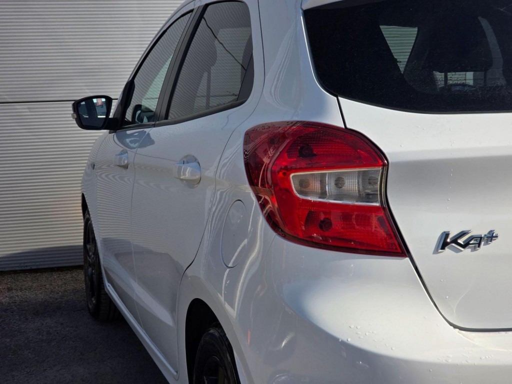 FORD KA+