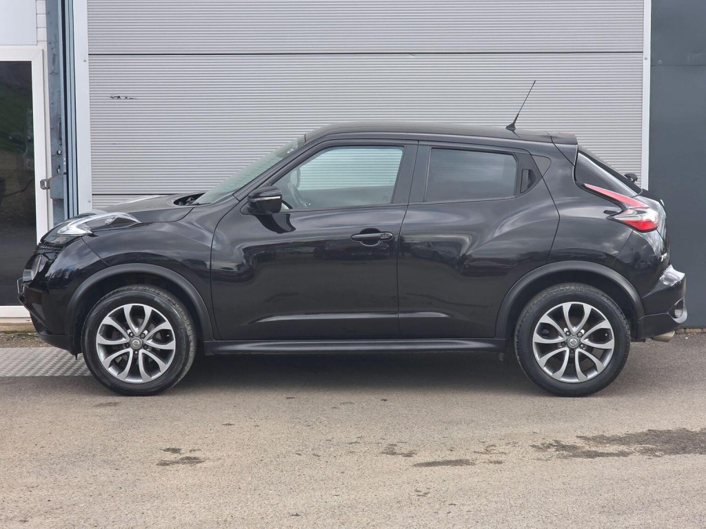 NISSAN JUKE