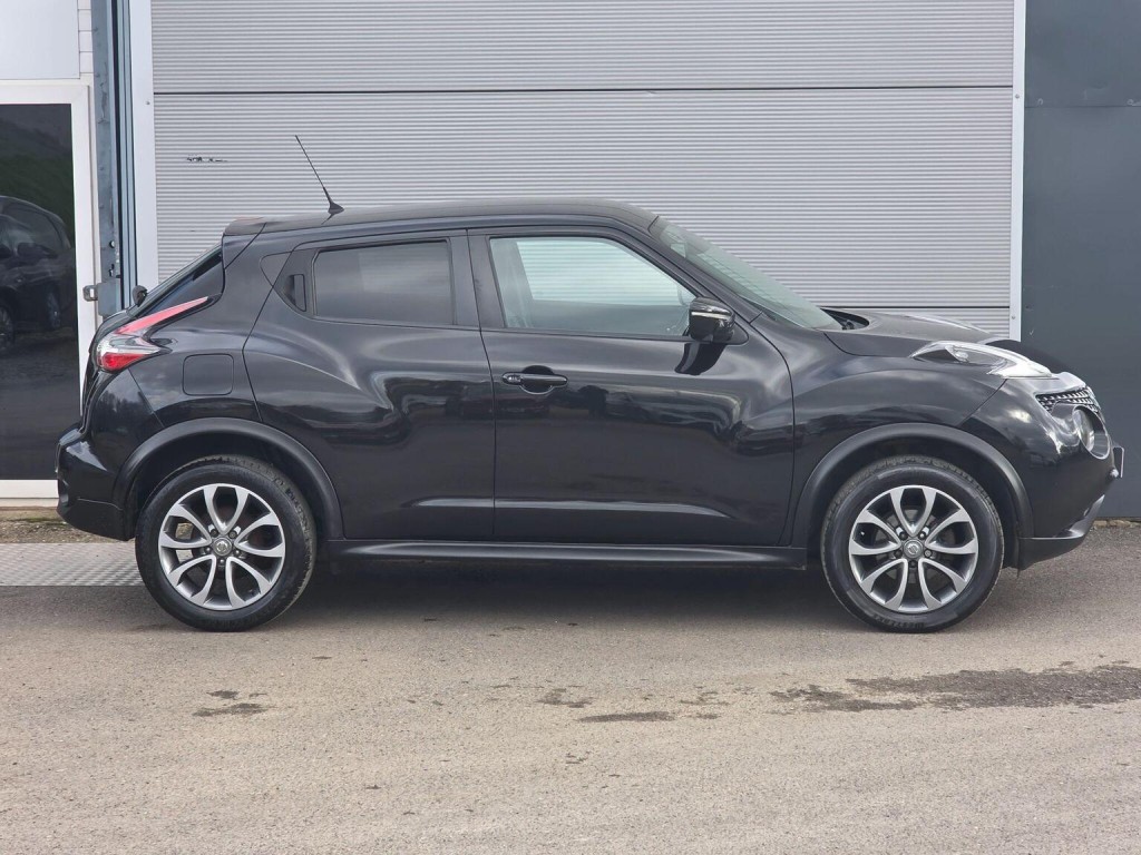 NISSAN JUKE