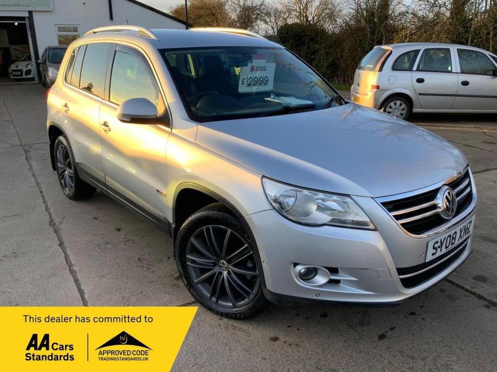 VOLKSWAGEN TIGUAN 2.0 TDI Sport 4WD Euro 4 5dr