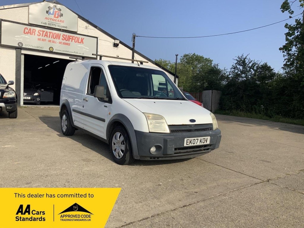 FORD TRANSIT CONNECT 1.8 TDCi T200 L1 H1 4dr
