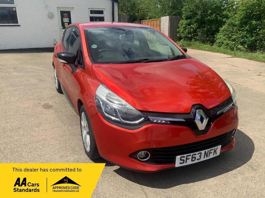 RENAULT CLIO 1.2 16V Dynamique MediaNav Euro 5 5dr