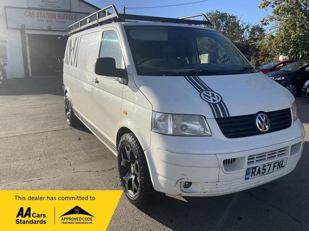 VOLKSWAGEN TRANSPORTER 1.9 TDI PD T30 L3 H1 4dr