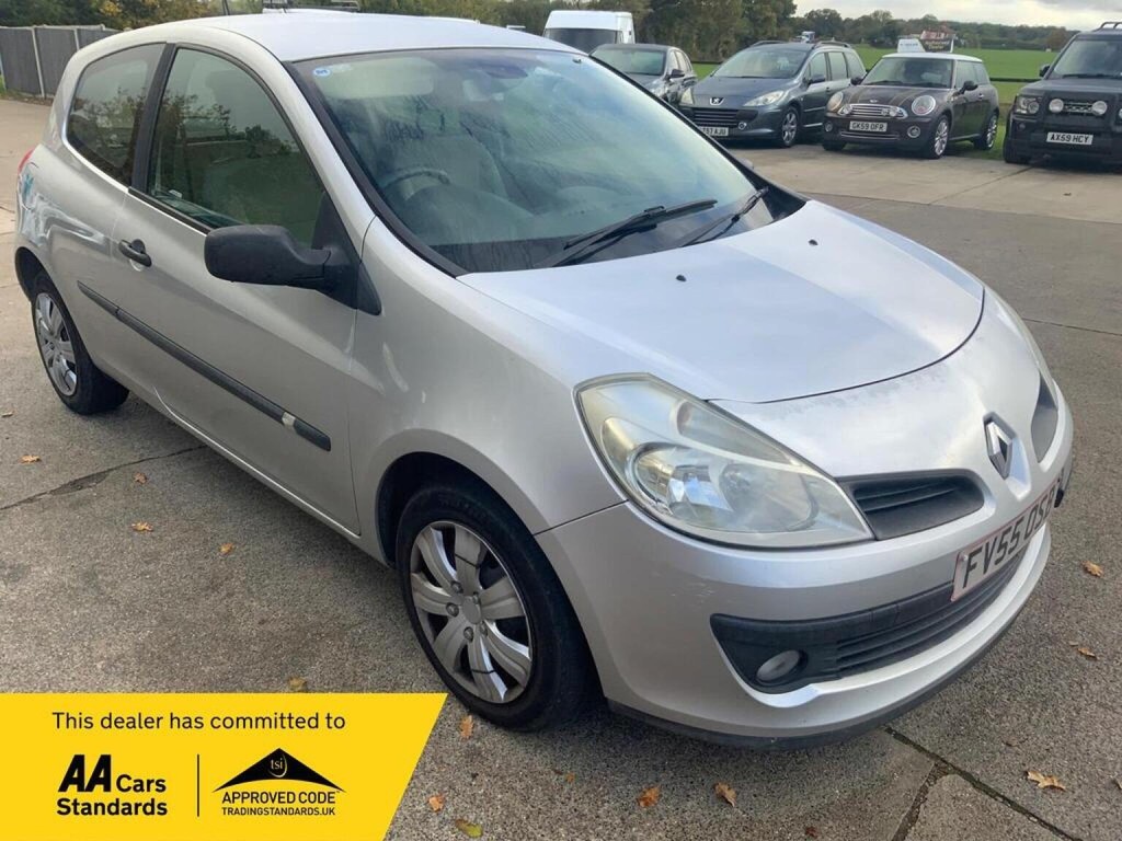 RENAULT CLIO 1.6 VVT Expression 3dr