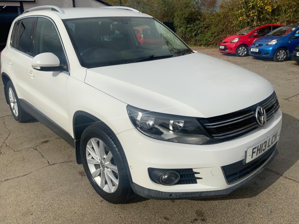 VOLKSWAGEN TIGUAN 2.0 TDI BlueMotion Tech SE 4WD Euro 5 (s/s) 5dr