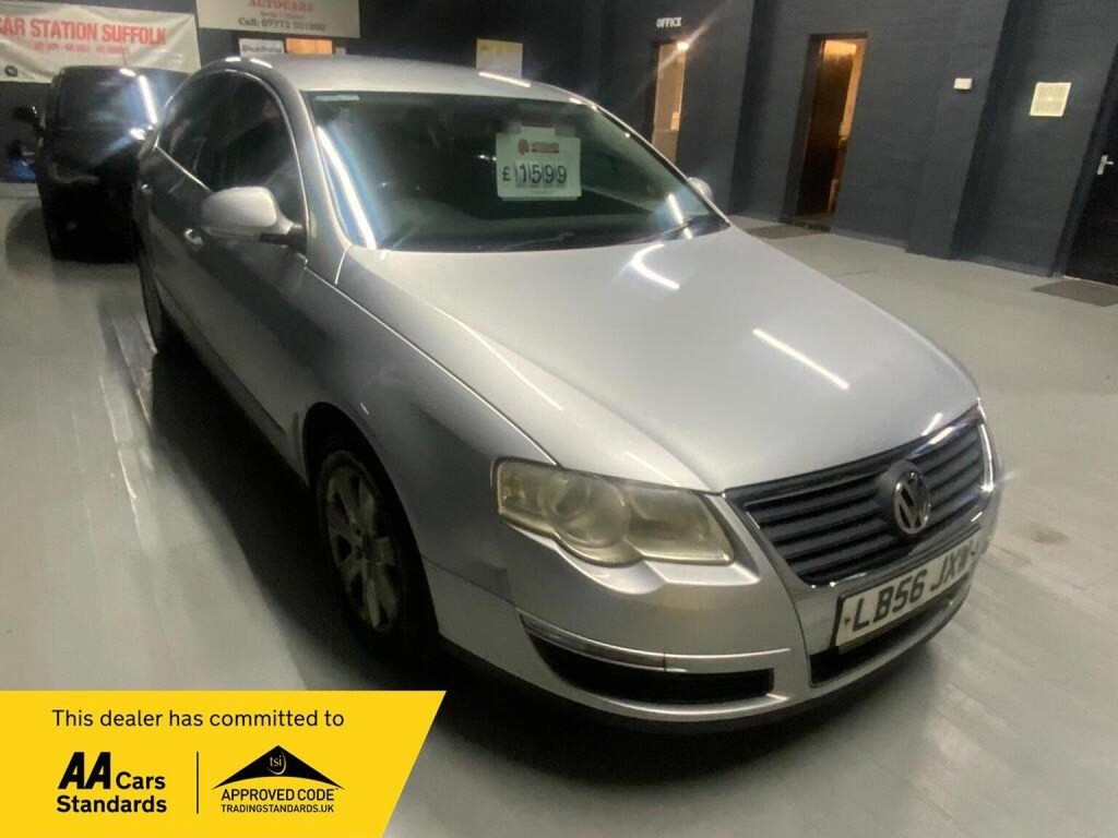 VOLKSWAGEN PASSAT 2.0 TDI SE DSG Euro 4 4dr