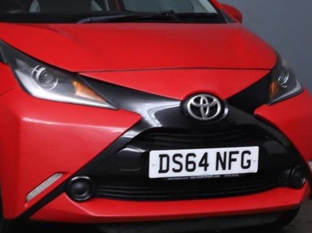 TOYOTA AYGO 1.0 VVT-i x-play Euro 5 5dr Euro 5