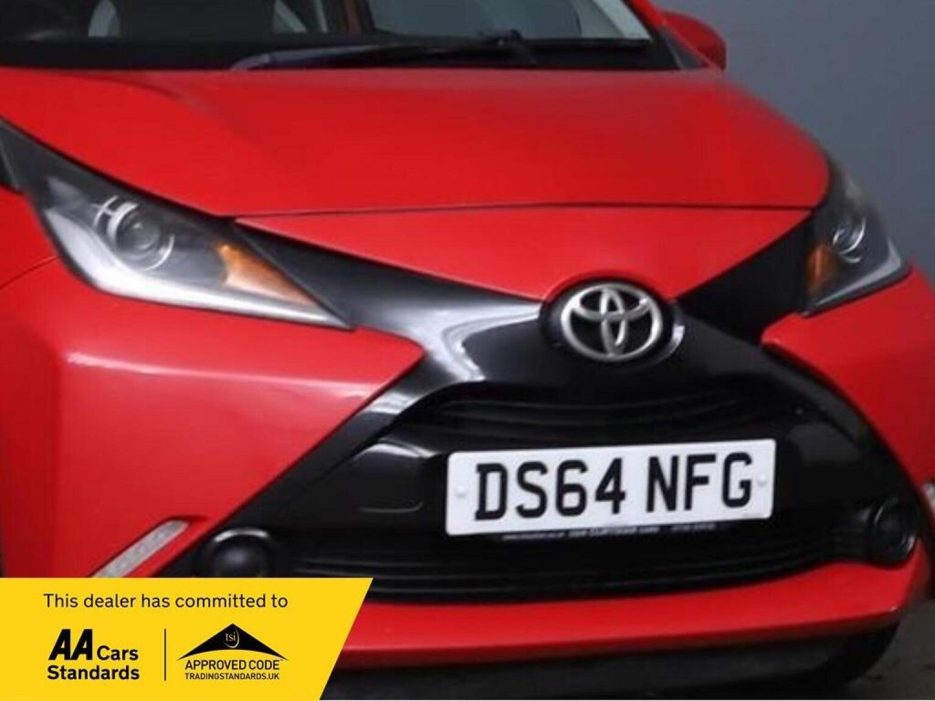 TOYOTA AYGO 1.0 VVT-i x-play Euro 5 5dr Euro 5