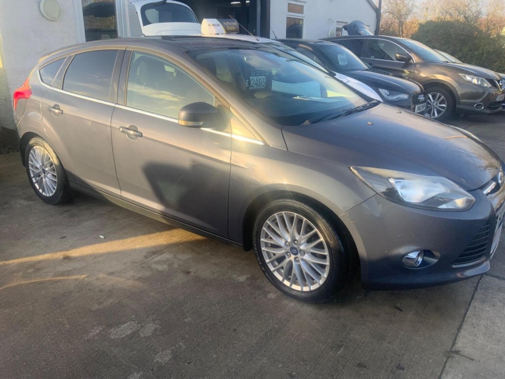 FORD FOCUS 1.0T EcoBoost Zetec Euro 5 (s/s) 5dr