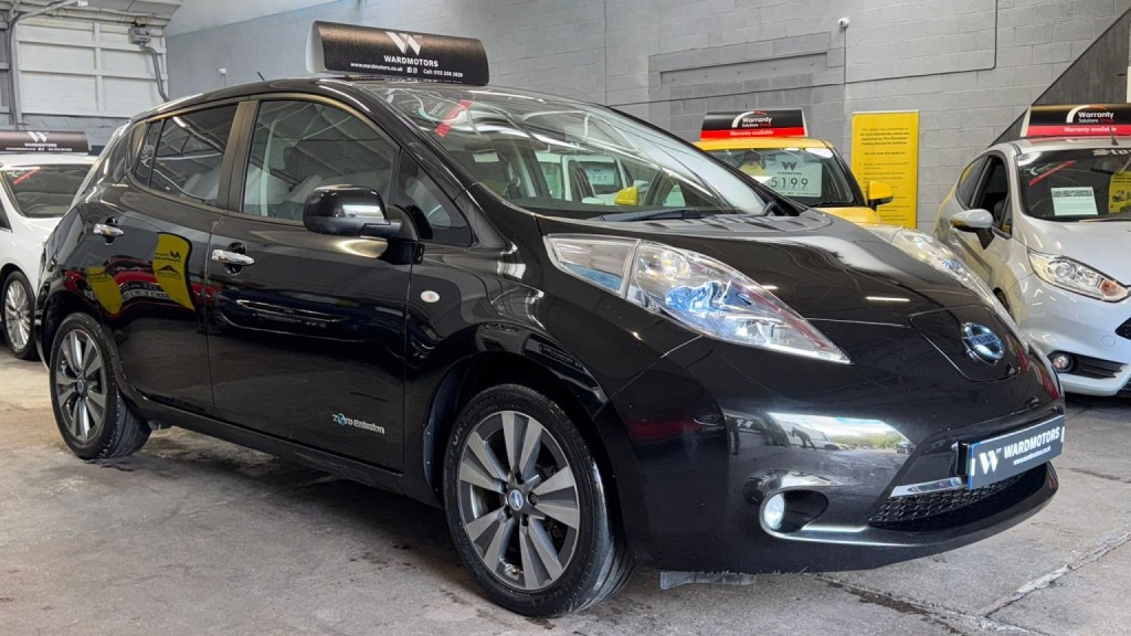 NISSAN LEAF