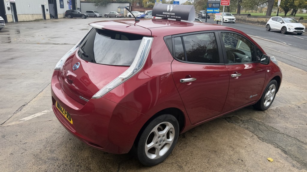 NISSAN LEAF