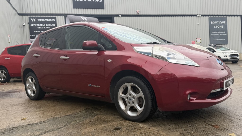 NISSAN LEAF