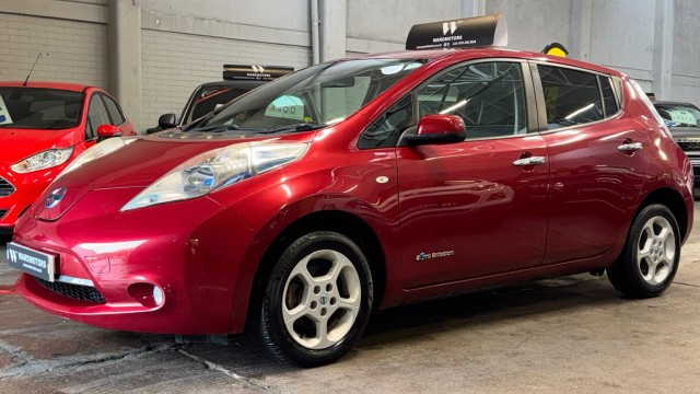 NISSAN LEAF