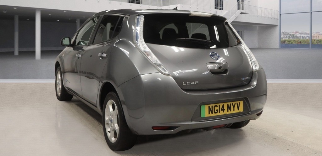 NISSAN LEAF