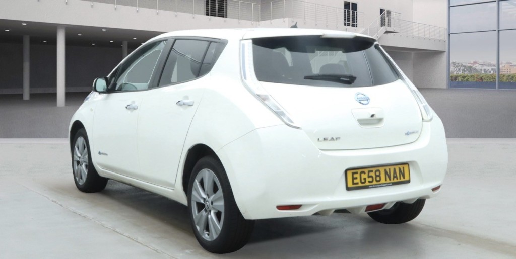 NISSAN LEAF