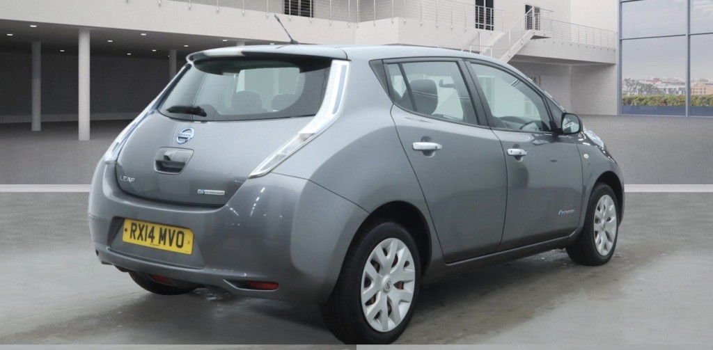 NISSAN LEAF