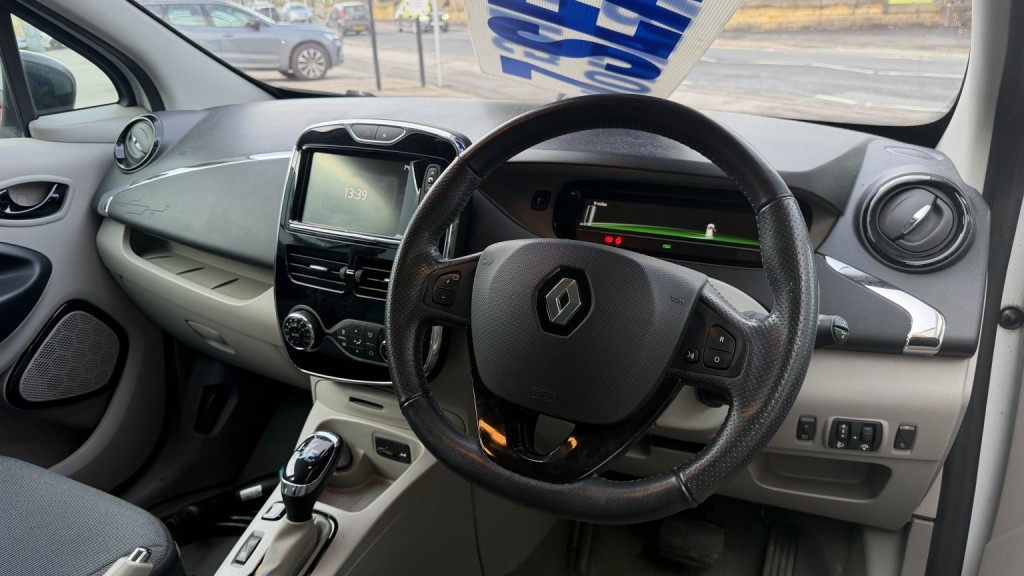 RENAULT ZOE