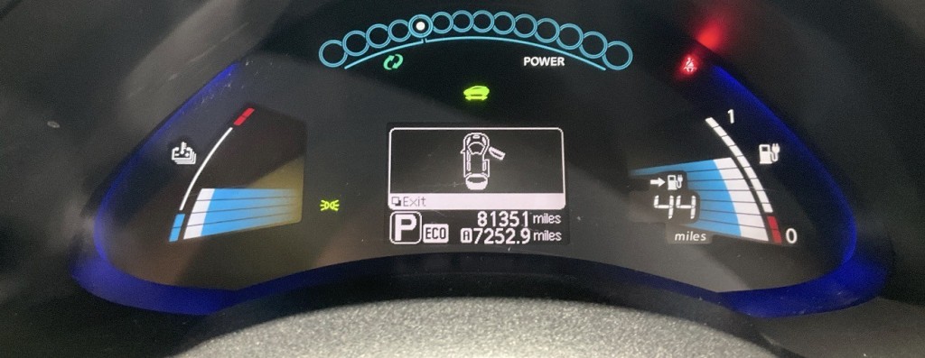 NISSAN LEAF
