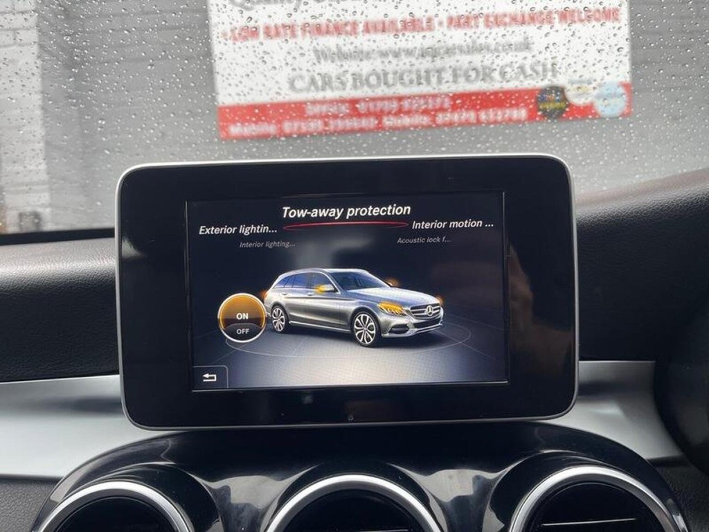 MERCEDES-BENZ C CLASS