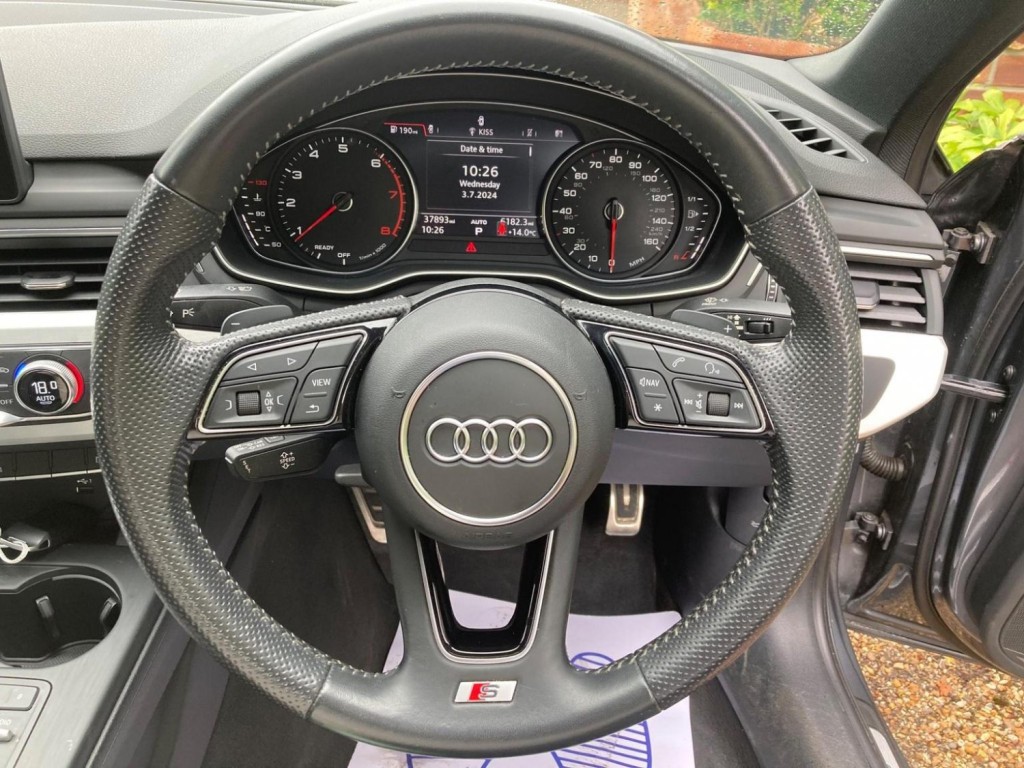 AUDI A4