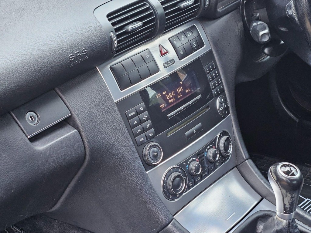 MERCEDES-BENZ C CLASS