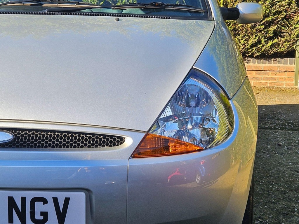 FORD KA